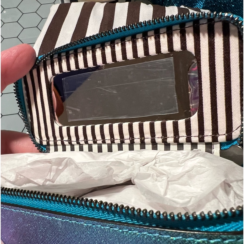 Henri Bendel NWT W57th Galactic Petrol Lipstick Case - Picture 3 of 7